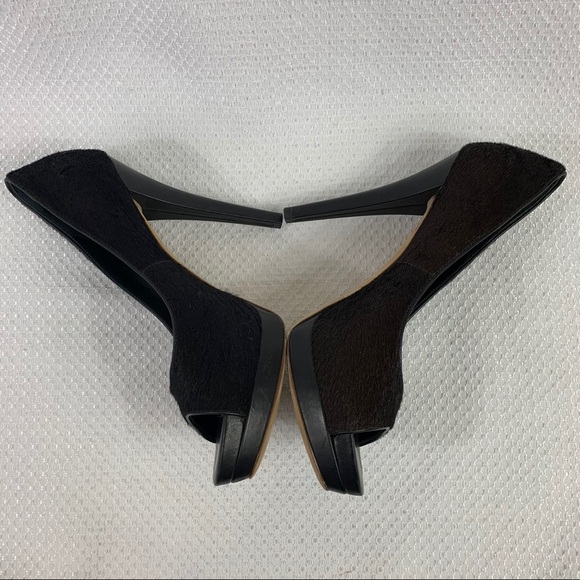 Vera Wang Lavender Label Black Fur Heels 6 - Picture 4 of 15